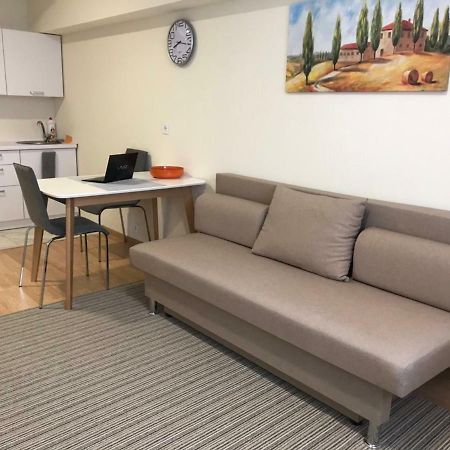 New Quiet Place In Kiev Ngoại thất bức ảnh